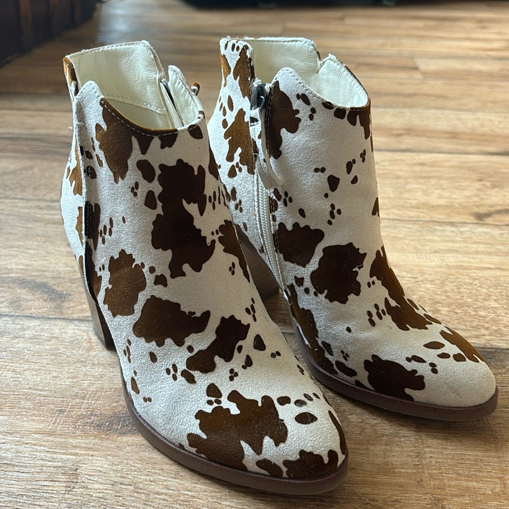 Maurice’s Brown Cow Print Ankle Boot